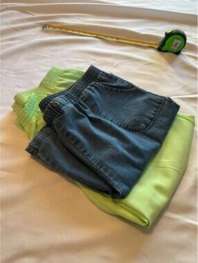 Lot of 2 Women's XL Capris/Shorts BonWorth Lime Green Denim Blue Size XL